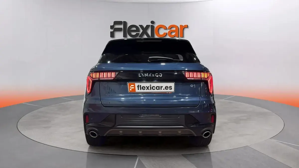 Usado Lynk & Co 01 261 CV (191 kW) 2022 Azul SUV