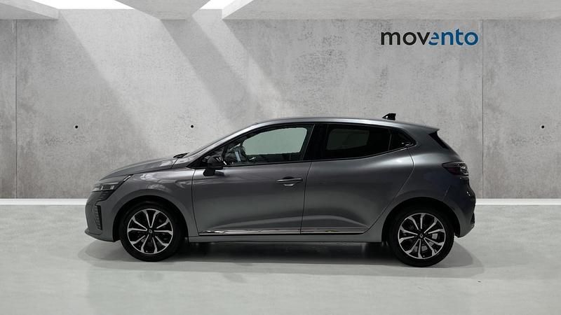 Usado Renault Clio V Techno 90 CV (66 kW) 2025 Gris / plata Berlina