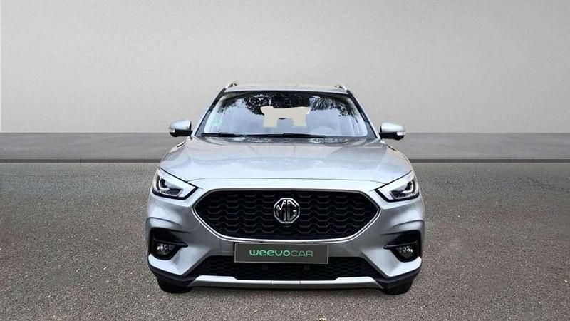 Usado MG ZS Luxury 107 CV (78 kW) 2024 Plateado Berlina