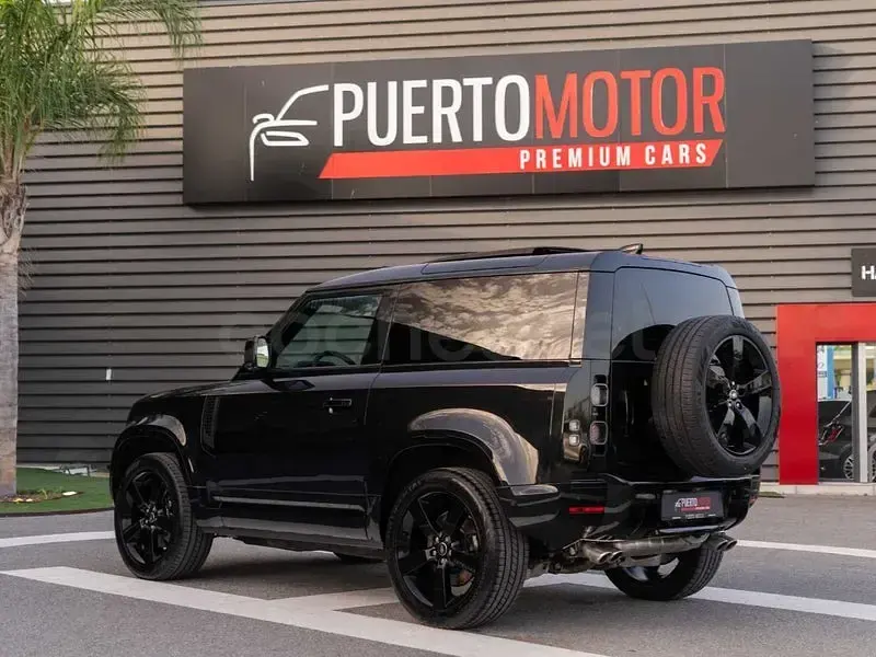 Usado Land Rover Defender 525 CV (386 kW) 2024 Negro SUV