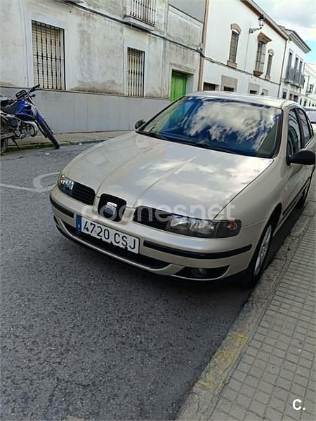 Beige Usado 2004 Seat Leon Sport Berlina | 4000 € (Precio justo) - Imagen 1/4