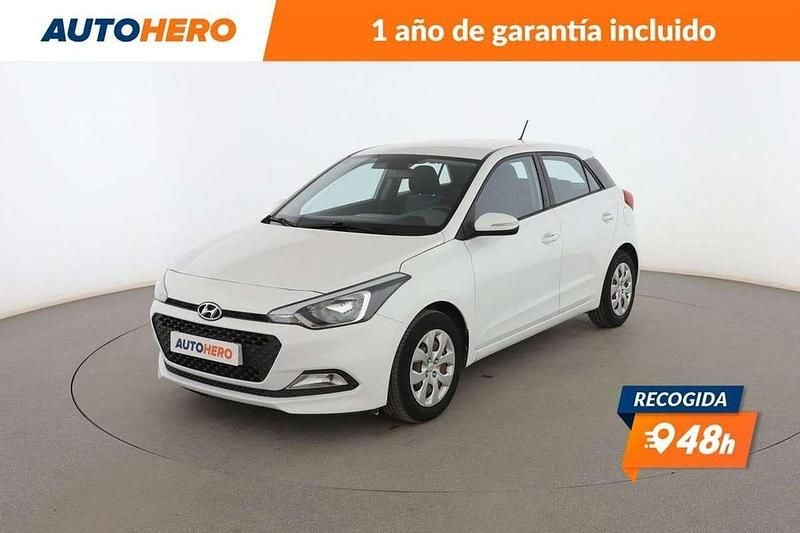 Blanco Usado 2017 Hyundai i20 Berlina | 9299 € (Precio justo) - Imagen 1/3