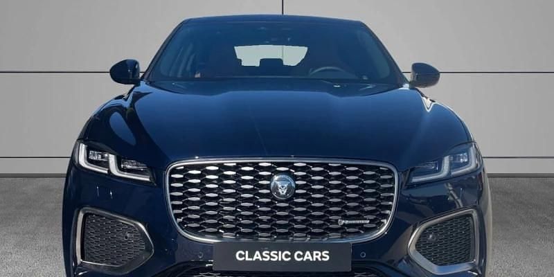 Usado Jaguar F-Pace R-Dynamic 204 CV (150 kW) 2024 Azul SUV