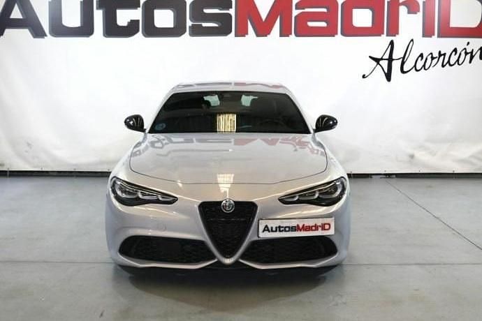 Usado Alfa Romeo Giulia Sprint Sprint 160 CV (117 kW) 2023 Coupe