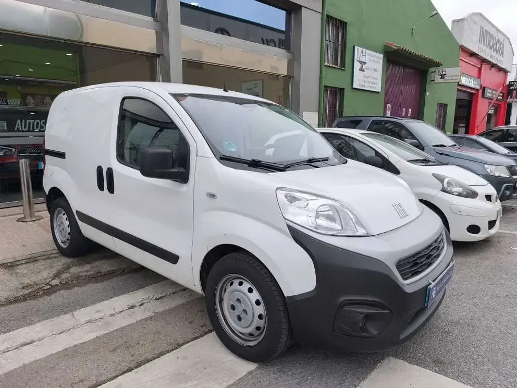 Usado Fiat Fiorino 95 CV (69 kW) 2022 Blanco Monovolumen