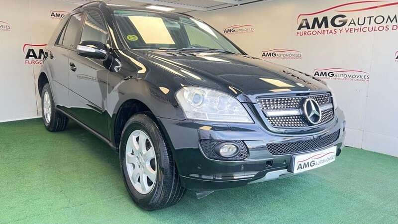 Negro Usado 2005 Mercedes ML280 SUV | 8999 € (Buen precio) - Imagen 1/4