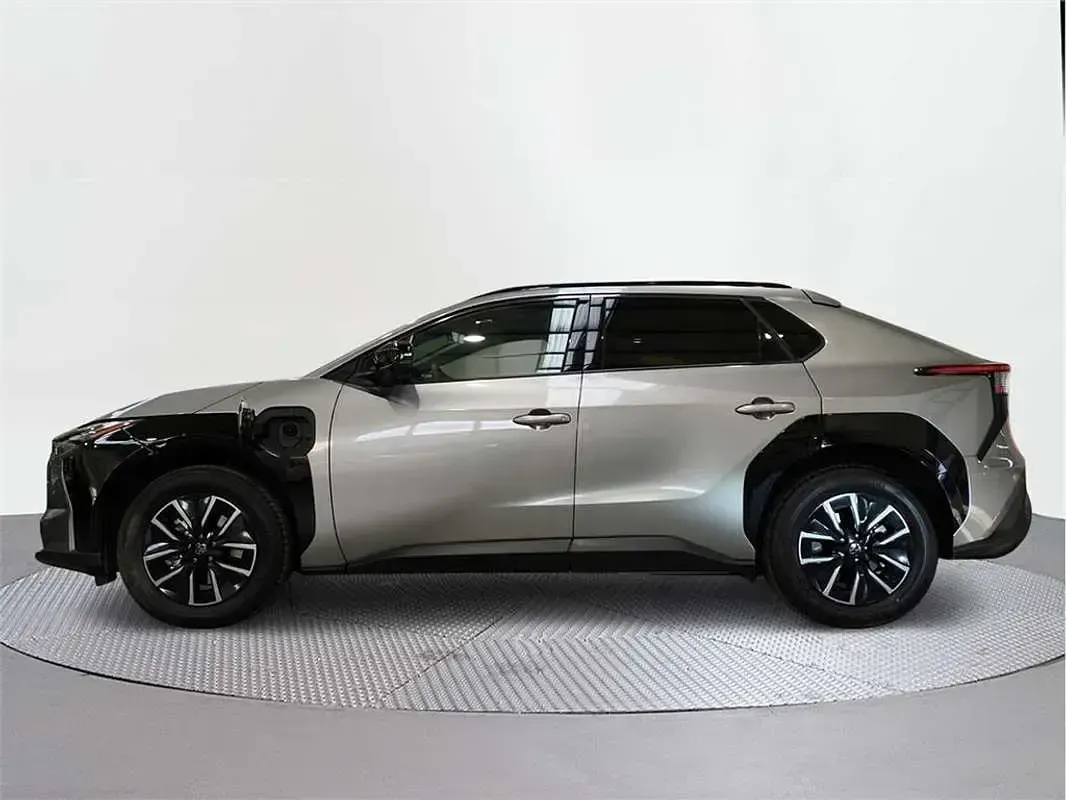 Usado Toyota bZ4X Advance 164 kW (224 CV) 2025 SUV