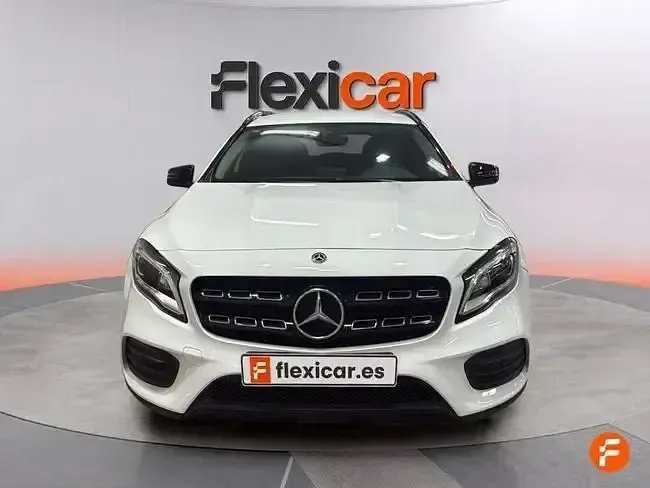 Usado Mercedes GLA180 136 CV (100 kW) 2020 Blanco SUV