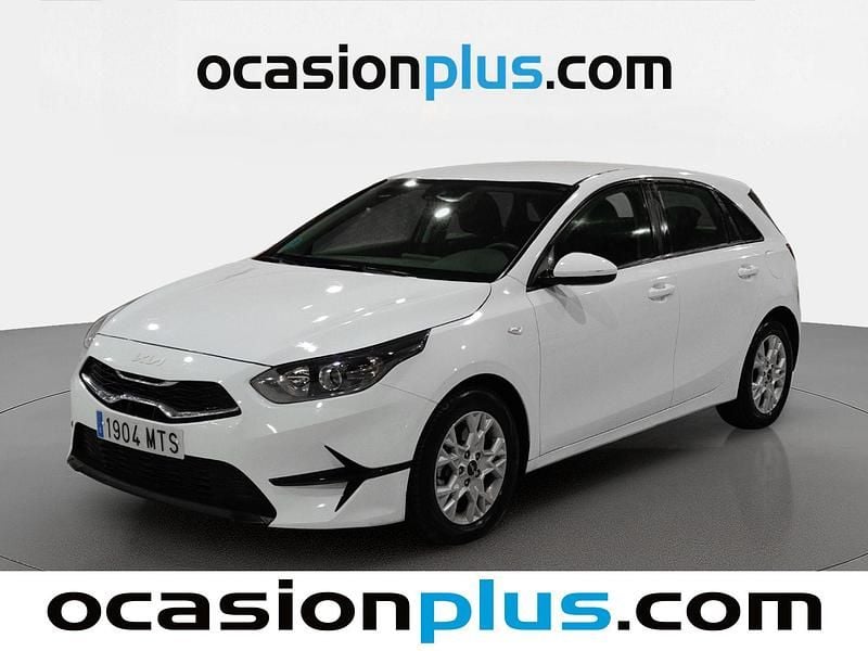 Usado Kia Ceed 101 CV (74 kW) 2024 Blanco Utilitario