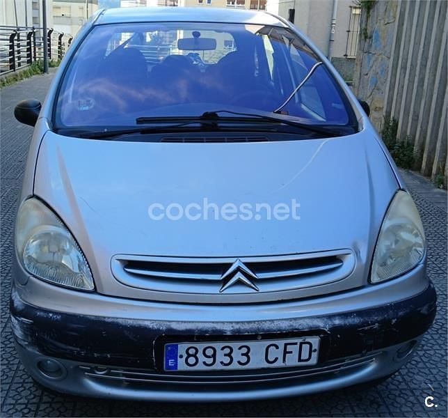 Gris / plata Usado 2003 Citroën Xsara Picasso Monovolumen | 1150 € (Precio justo) - Imagen 1/4