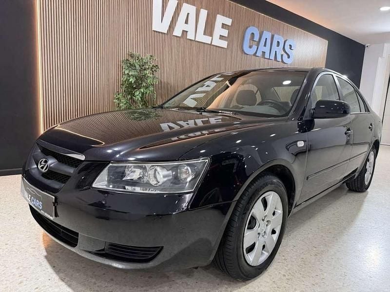 Usado Hyundai Sonata Style 140 CV (102 kW) 2007 Burdeos Berlina