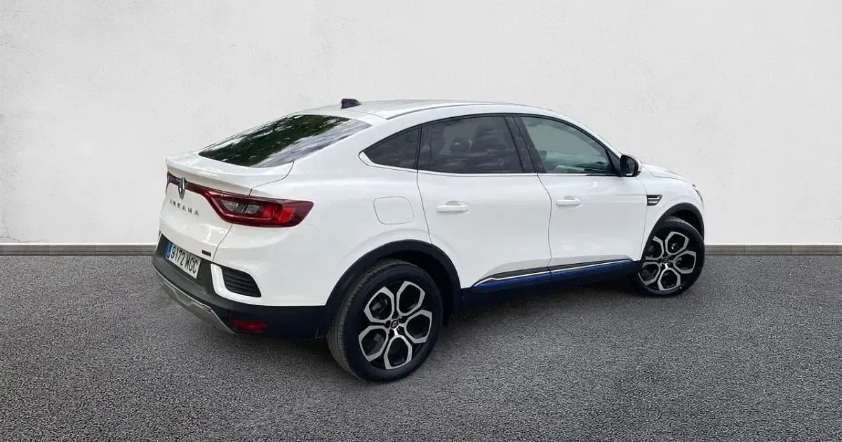 Usado Renault Arkana Techno 145 CV (106 kW) 2023 SUV