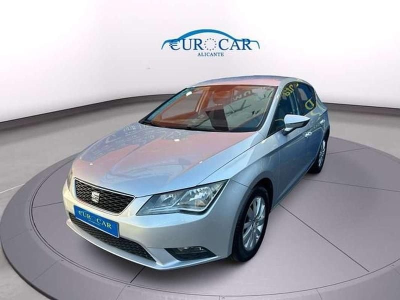 Käytetty Seat Leon ST Reference 105 HP (77 kW) 2015 Harmaa Farmari
