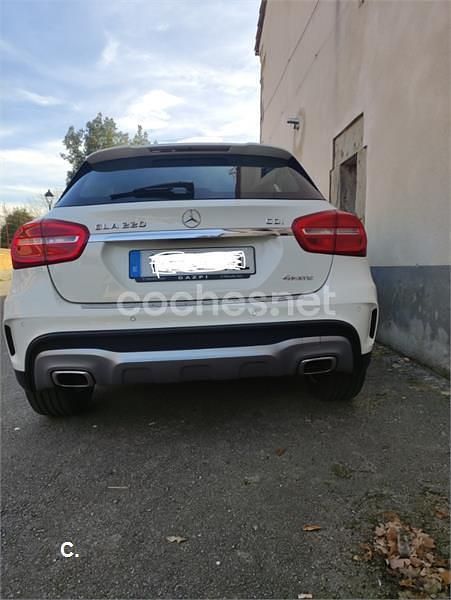 Usado Mercedes GLA220 AMG line 170 CV (125 kW) 2015 Blanco SUV