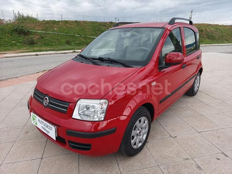 Usado Fiat Panda 60 CV (44 kW) 2010 Rojo Berlina