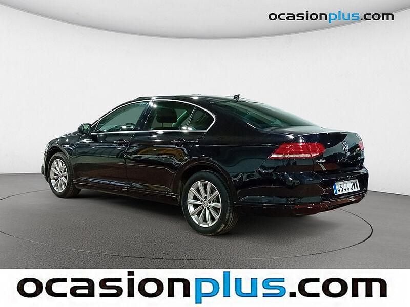 Usado VW Passat Advance 150 CV (110 kW) 2017 Negro Berlina