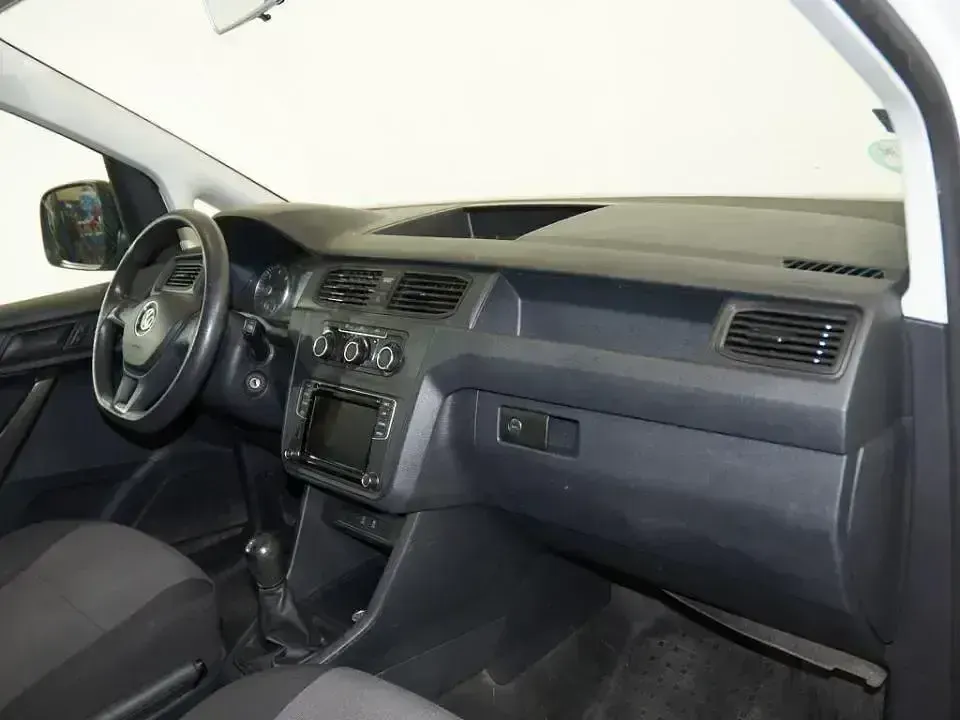 Usado VW Caddy 102 CV (75 kW) 2020 Blanco Monovolumen