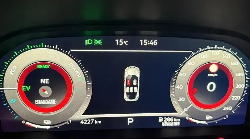 Usado Nissan Juke Tekna 145 CV (106 kW) 2025 Fuji sunset black metalizado SUV