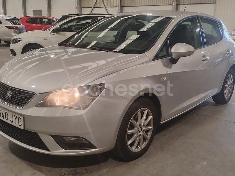 Gris / plata Usado 2017 Seat Ibiza Reference Berlina | 8250 € (Buen precio) - Imagen 1/2