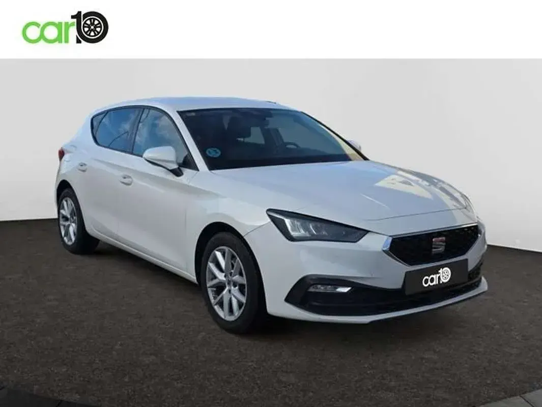 Usado Seat Leon Style 116 CV (85 kW) 2023 Blanco Utilitario