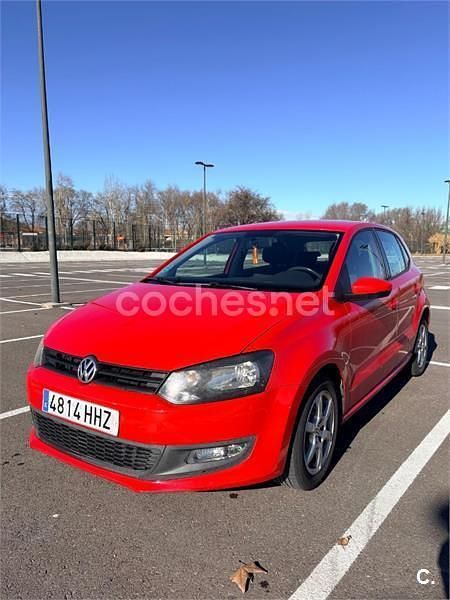 Usado VW Polo Advance 85 CV (62 kW) 2012 Rojo Berlina