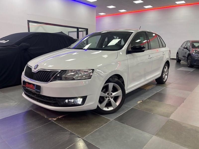 Usado Skoda Rapid Active 90 CV (66 kW) 2016 Blanco Utilitario