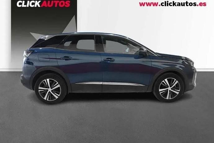 Usado Peugeot 3008 Allure 130 CV (95 kW) 2024 Gris SUV