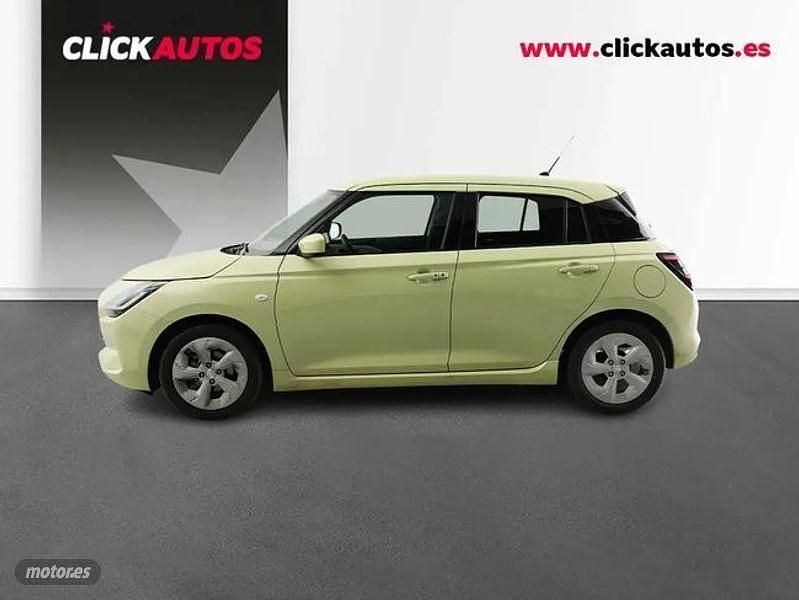 Usado Suzuki Swift 83 CV (61 kW) 2025 Amarillo Berlina
