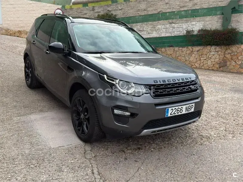 Usado Land Rover Discovery Sport HSE 190 CV (139 kW) 2016 Gris / plata SUV