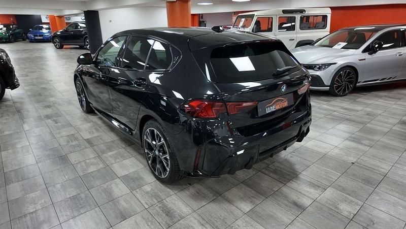 Usado BMW 120 M Sport 190 CV (139 kW) 2024 Negro Utilitario