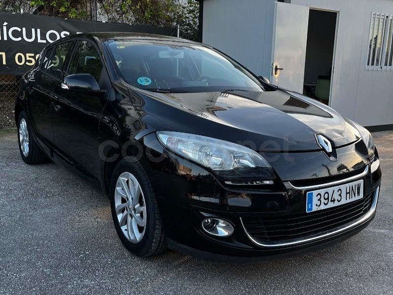 Usado Renault Mégane Privilege 130 CV (95 kW) 2012 Negro Berlina