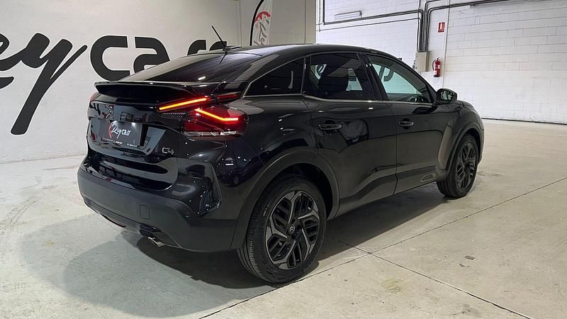 Usado Citroën C4 Shine 131 CV (96 kW) 2021 Negro Utilitario