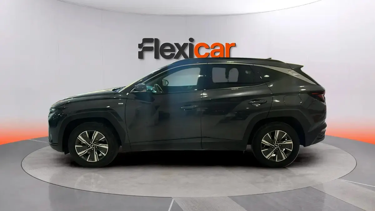 Usado Hyundai Tucson 136 CV (100 kW) 2022 Gris SUV