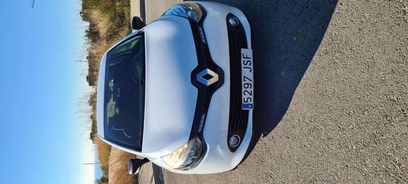 Usado Renault Clio IV Business 75 CV (55 kW) 2016 Blanco Utilitario