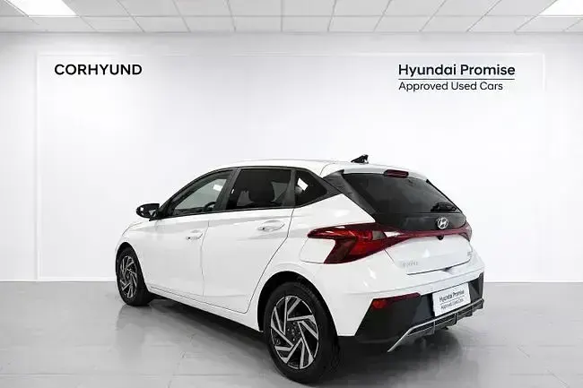 Nuevo Hyundai i20 100 CV (73 kW) 2025 Blanco Berlina