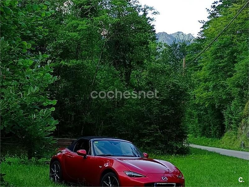 Usado Mazda MX5 Inclusive 160 HP (117 kW) 2016 Vermelho Cabrios