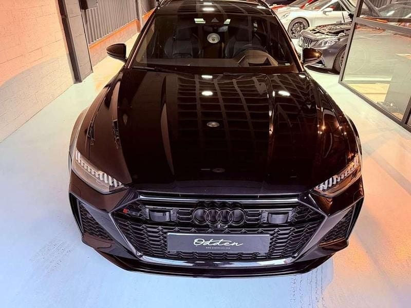 Usado Audi RS6 600 CV (441 kW) 2021 Negro Familiar