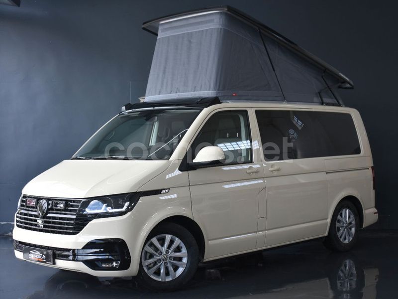 Beige Usado 2023 VW Caravelle Monovolumen | 59.900 € - Imagen 1/4