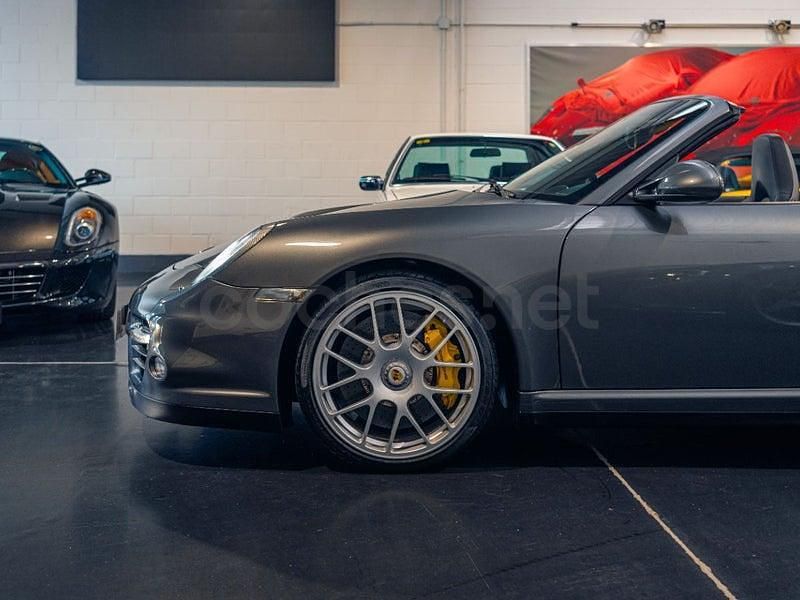 Usado Porsche 911 Turbo Cabriolet 480 CV (353 kW) 2009 Gris / plata Descapotable