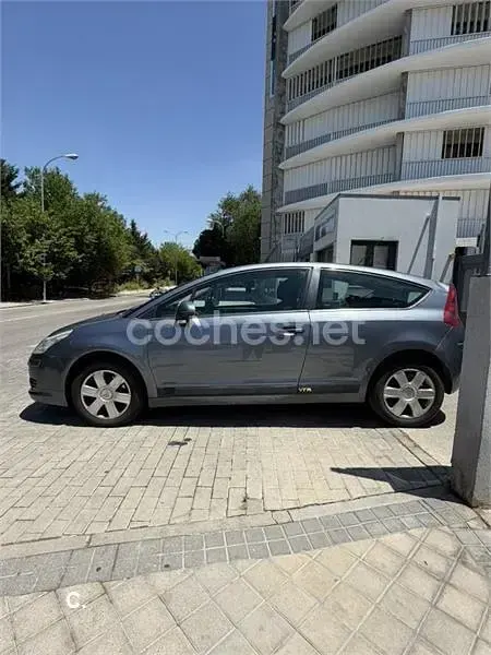 Usado Citroën C4 138 CV (101 kW) 2006 Gris / plata Berlina
