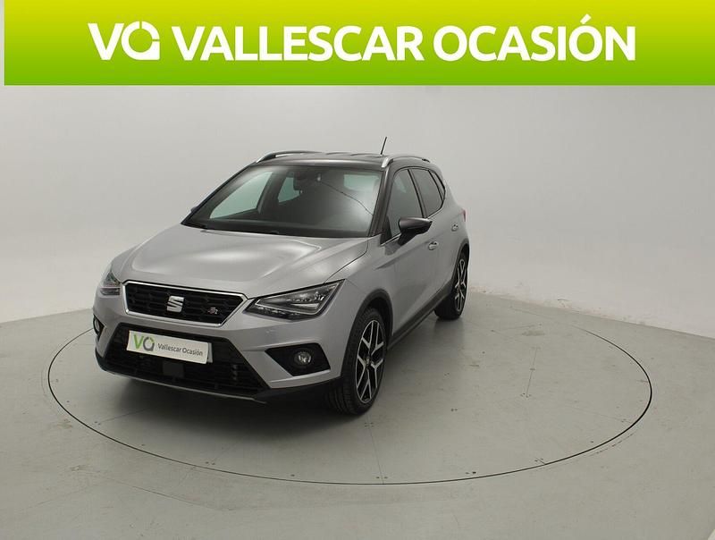 Gris / plata Usado 2021 Seat Arona FR SUV | 16.890 € (Precio justo) - Imagen 1/4