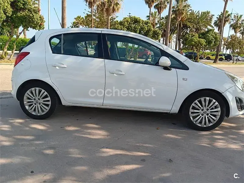Usado Opel Corsa Selective 85 CV (62 kW) 2013 Blanco Utilitario