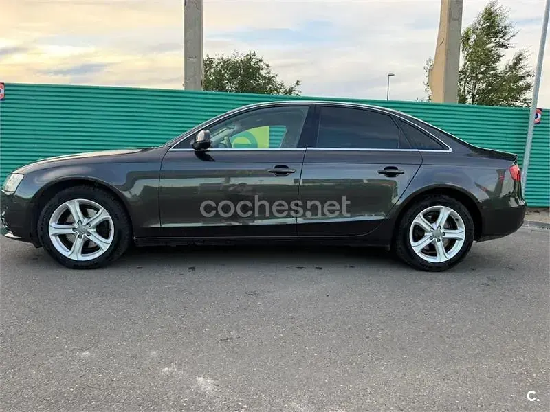 Usado Audi A4 S-Line 150 CV (110 kW) 2014 Negro Berlina