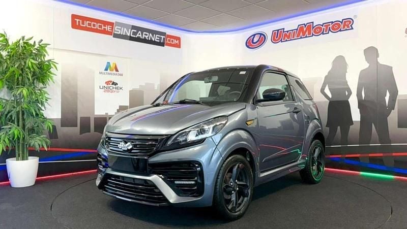 Usado Ligier JS60 11 CV (8 kW) 2024 Gris Utilitario