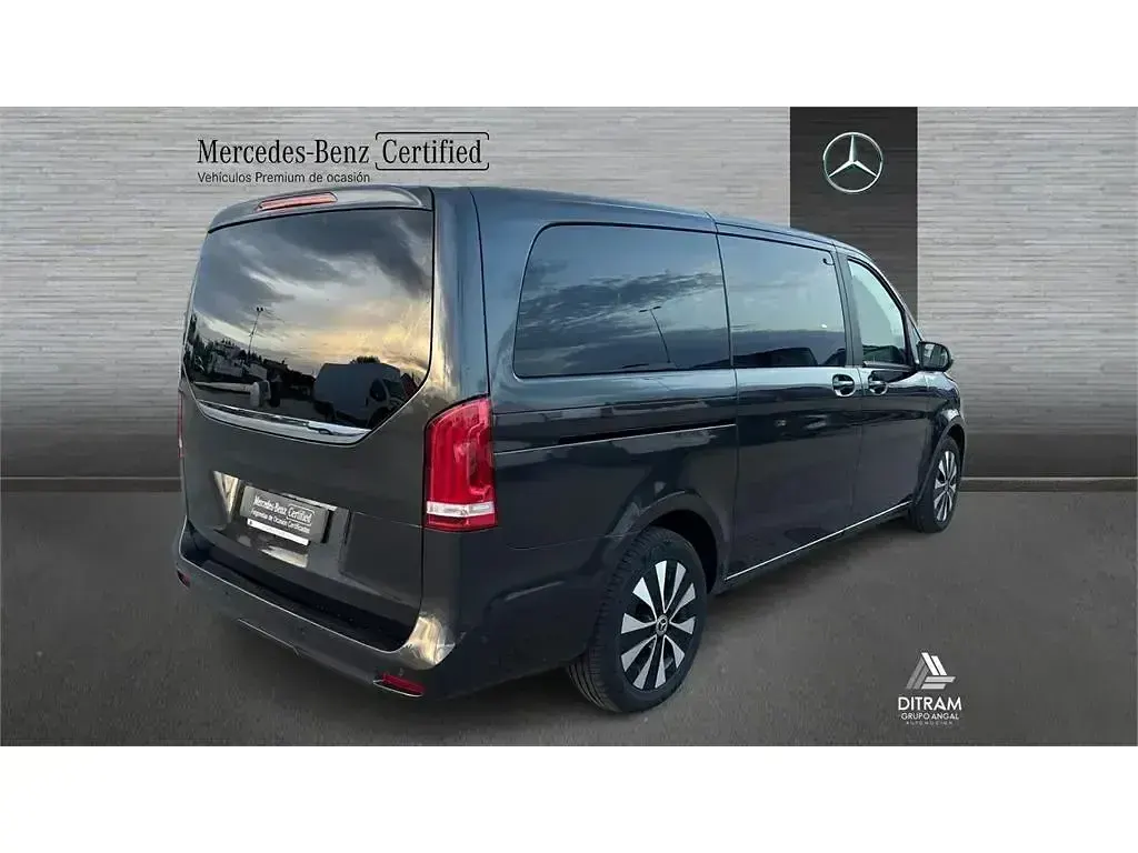 Occasion Mercedes V250 190 PK (139 kW) 2023 Grijs MPV