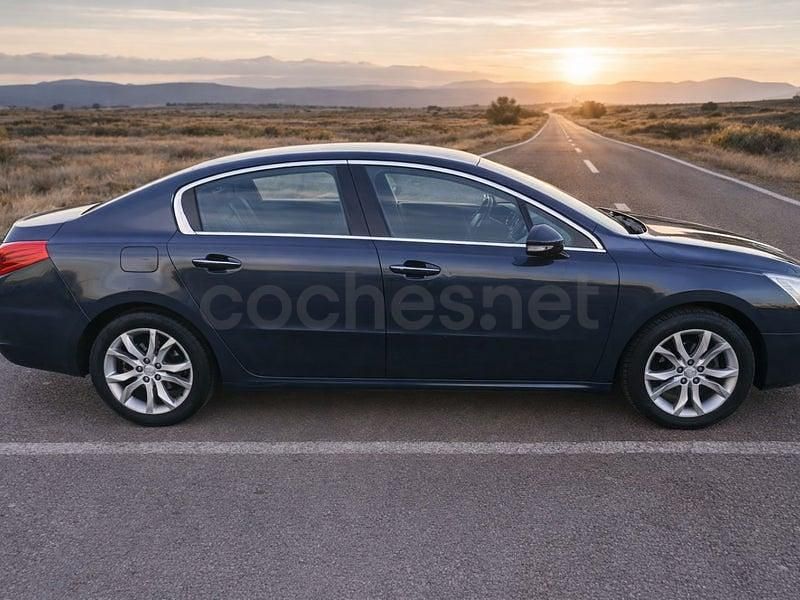 Usado Peugeot 508 Allure 140 CV (102 kW) 2014 Azul Berlina