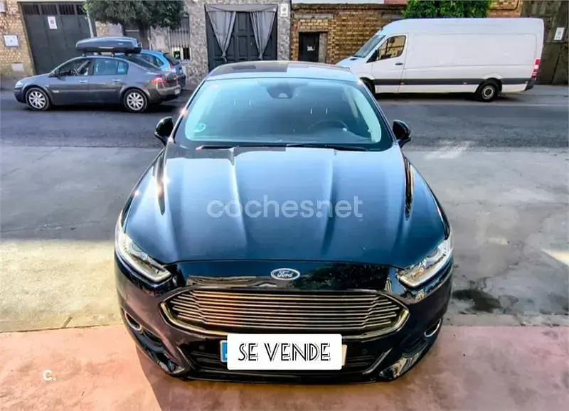 Usado Ford Mondeo Trend 150 CV (110 kW) 2015 Azul Familiar