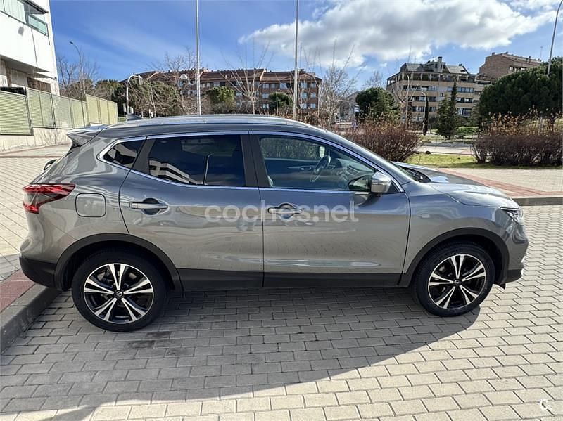 Usado Nissan Qashqai N-Connecta 163 CV (119 kW) 2018 Gris / plata SUV