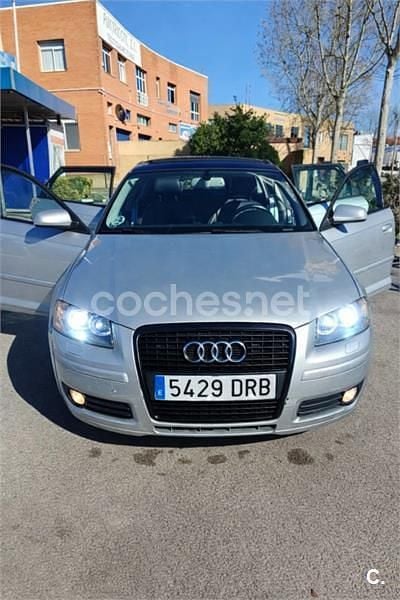 Usado Audi A3 Ambiente 150 CV (110 kW) 2005 Gris / plata Utilitario