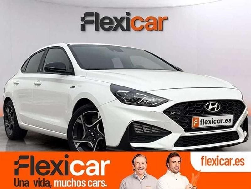 Blanco Usado 2022 Hyundai i30 N Line Berlina | 18.490 € (Precio justo) - Imagen 1/4